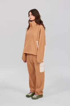 Gertrude Pull camionneur col zippé en sherpa Lucille Camel Store