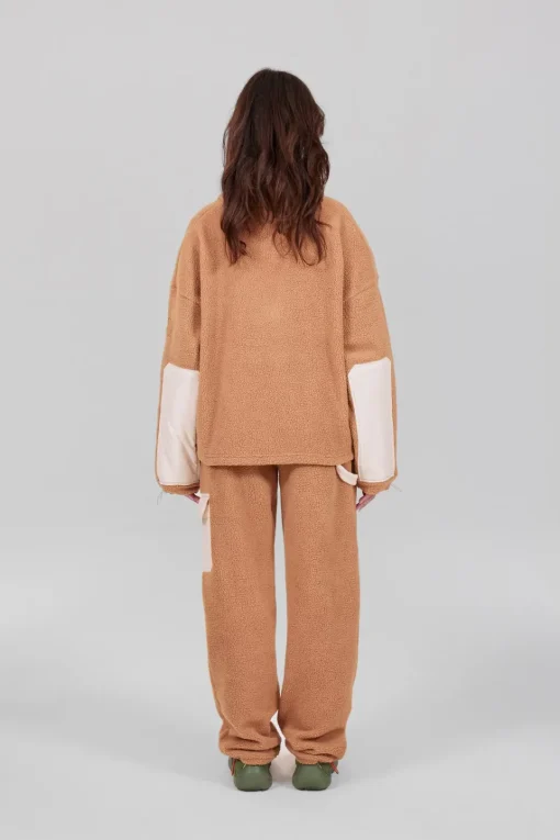 Gertrude Pull camionneur col zippé en sherpa Lucille Camel Store
