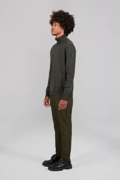Gertrude Pull en maille col roulé Eliott Kaki Clearance