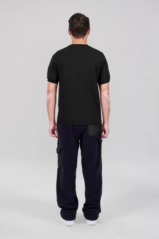 Gertrude T-shirt Timeo avec poche en nylon Noir Online